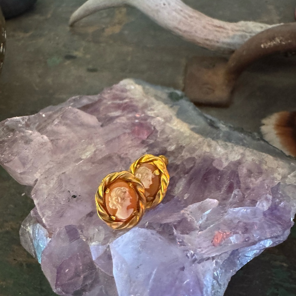 Vintage 12k Gold-Filled Cameo Earrings